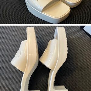 Listing for @Rozeeta Gucci Slides